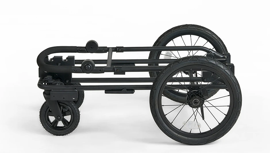 折り畳み可能な車体