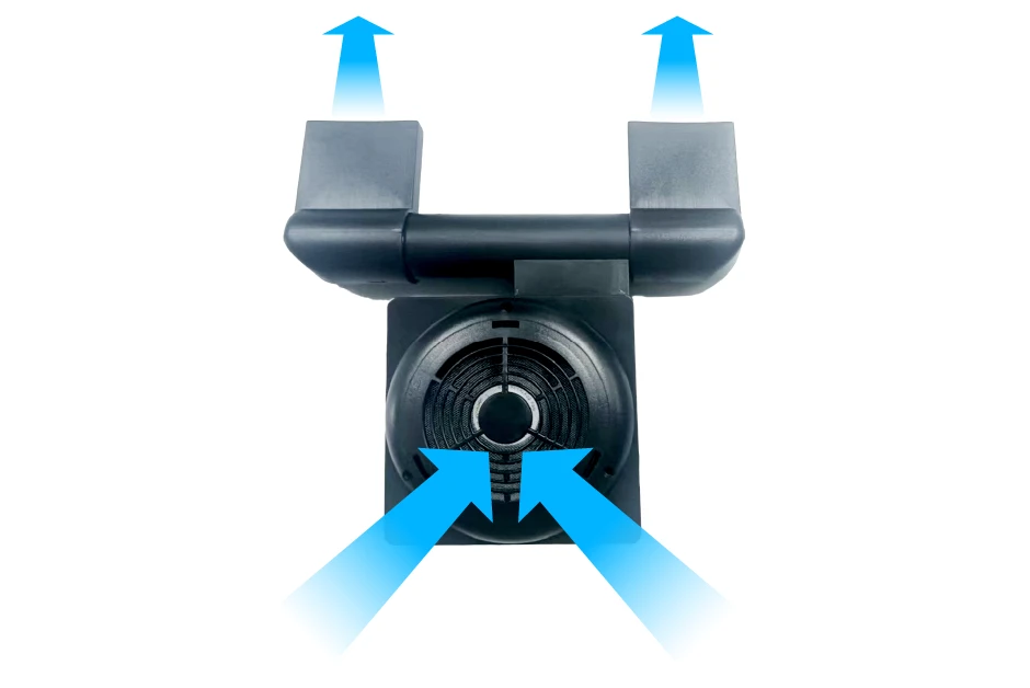 4方向の矢印でシートの端まで風が届く構造を示す図